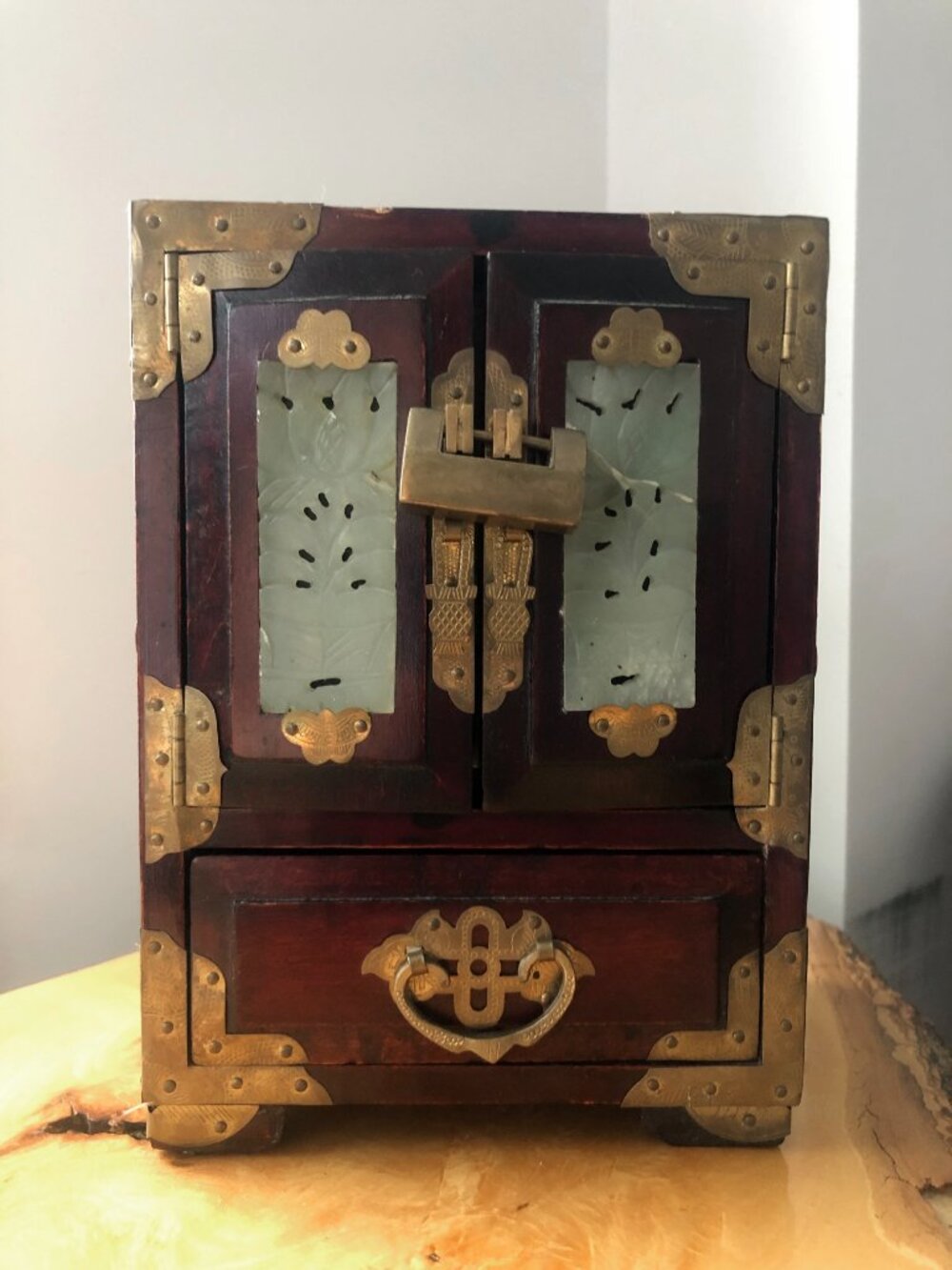 Vintage Chinese Rosewood Jewelry Cabinet with Jade Panels - Picture 6 of 10